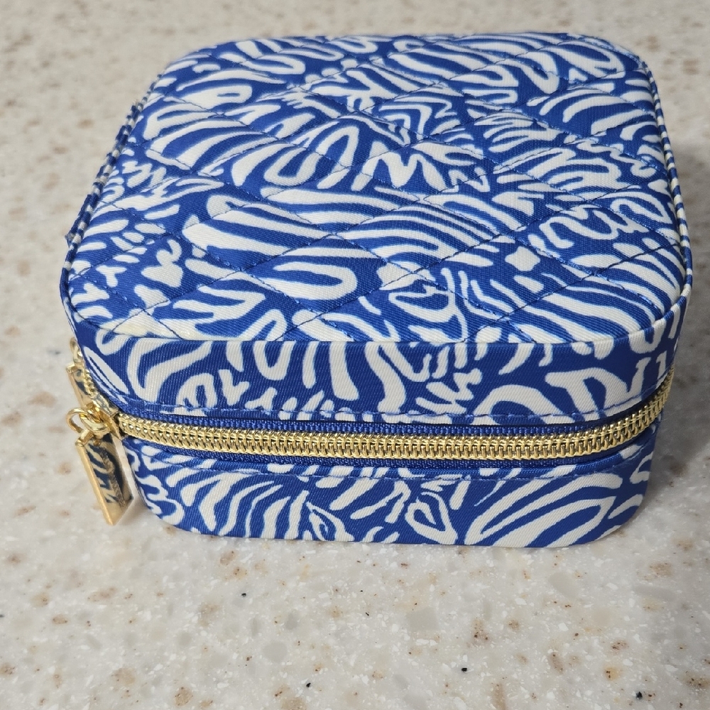 Lilly Pulitzer Blue and White Patterned Accessory Case